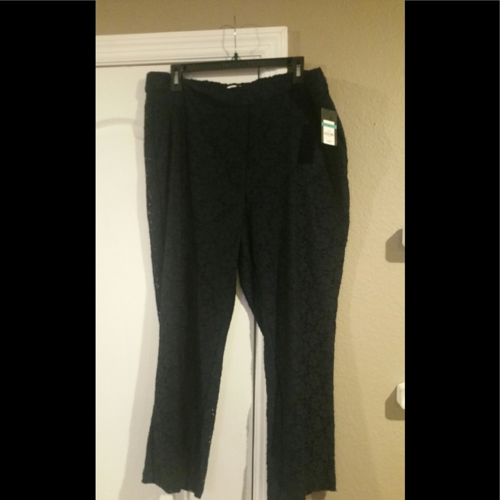 Crown & Ivy ankle eyelets pants
